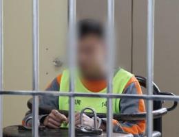 15岁少年打人被拘称忘记过了1月1日 新法首例执行