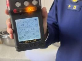 冬季做饭时不要紧闭门窗 避免厨房成“毒气室”