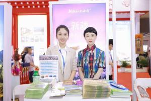 多地文旅局长追思贺娇龙 同行者泪目忆开拓精神