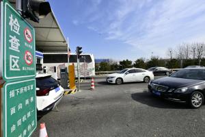 近6万辆车抵京 通州交警全力保障畅通 应对返程高峰