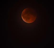 30秒看月全食从初亏到复圆 红月亮奇观再现