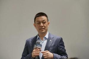 李斌称超快充不可能有换电快 解决不同场景需求