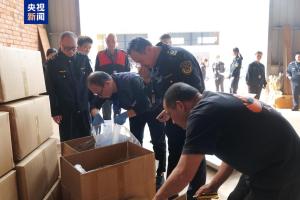 广西南宁调查处置“超硫八角”问题 严查市场晒场