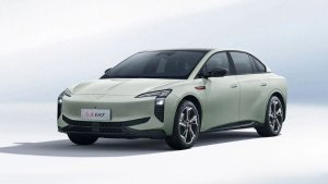 车主称车辆多次自动踩死刹车 安全隐患引关注