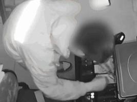 大巴司机配合警方抓嫌犯 星夜兼程跨省追捕