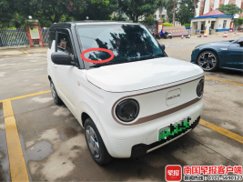 前车碾石子击中玻璃交警未划分责任 车主申请复议求公道