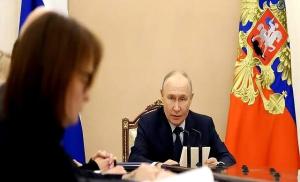 俄罗斯如何摆脱经济萎缩趋势 战时财政药方见底