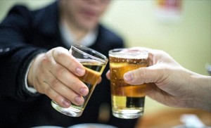 除了吃头孢不能喝酒，还有3种药吃完也不能喝酒