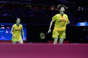 贾一凡/张殊贤晋级新加坡女双决赛 完胜日本组合