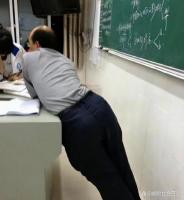 中学男教师多次骚扰女学生 官方通报 调岗处理引争议