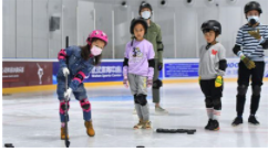 冰雪运动进校园：武汉首批19所学校“破冰”