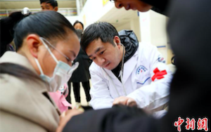 沪藏医疗爱心接力持续12年 照亮千余名西藏患儿的康复路