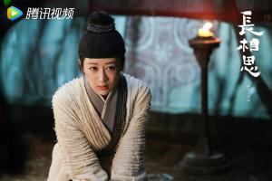杨紫回应新剧哭戏争议 好的演员从不害怕争议！