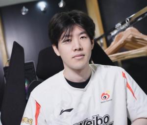 小杨哥TheShy联动引粉丝不满抵制 直播带货计划落空