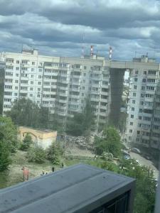 俄居民楼遭袭坍塌有人死伤 乌军炮击所致？