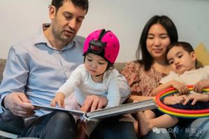 美国教授用2岁女儿训AI模型登Science，人类幼崽头戴相机训练全新AI