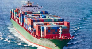 航运旺季前商家提前备货 运费上涨迫使策略调整