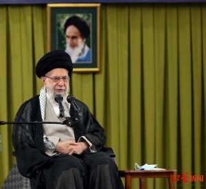伊朗最高领袖呼吁民众保持镇定 国家机构正常运转