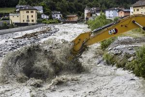 瑞士暴雨引发山体滑坡 已致两人死亡
