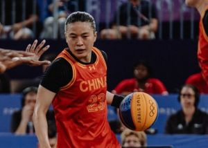 中国三人女篮11-21惨负加拿大吞首败 王丽丽连续两场仅2分