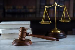 男子撞人將傷者藏廁所致死 被判10年 三次觀察未施救