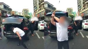 奔驰司机别停前车打砸被刑拘 高尔夫球杆成凶器