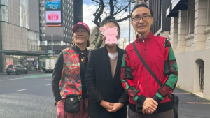鞏漢林新西蘭演出 再現(xiàn)春晚名場面,！