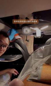 深圳程序員爸爸“車(chē)居”3年多 公園露營(yíng)引熱議