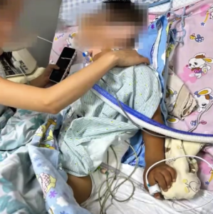 術(shù)后腦死亡男童家屬曾多次要求轉(zhuǎn)院 醫(yī)院拒絕提供監(jiān)控
