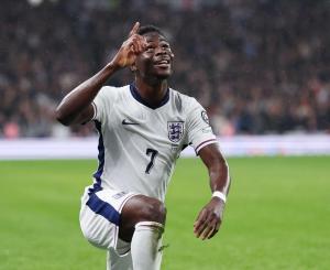 世界杯预选赛：英格兰胜塞尔维亚，全胜战绩延续