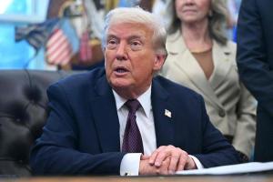 专家：美对台军售触碰中方红线 试探底线必将反制