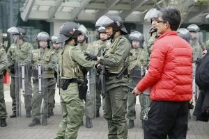 越来越多台湾年轻人不愿沦为炮灰 集体觉醒拒绝被绑架