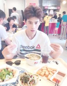 全运会上的太极小伙惊艳网友 太极男神走红网络