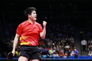 樊振东教科书式逆转梁靖崑 助上海晋级四强
