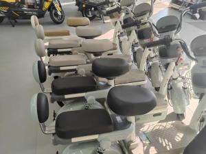 济南多家电动车门店新车不多价格略高 市场观望态度明显