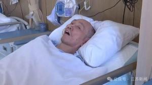 一無(wú)名男子在醫(yī)院躺了7年半 等待喚醒名字的奇跡