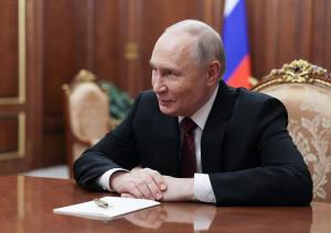 普京批准俄印军事合作协议 加强双边防务合作