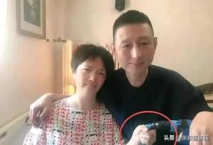 何晴病中照片公开，浮肿虚弱判若两人 病魔无情夺佳人