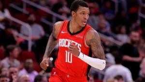 小贾巴里连续20个三分不中后终命中 关键时刻爆发