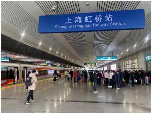 京沪高铁将增开G字头动车18列 提升高峰运输能力