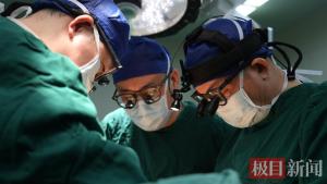 武汉协和医院实现小切口换心 全球首例微创心脏移植