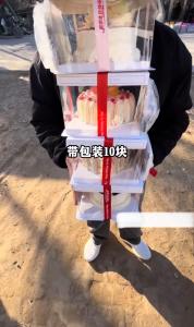 乡村蛋糕店走红 4寸仅卖10元 低价唤起童年共鸣