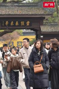 灵隐寺被38万爽约游客上了一课 预约诚信需重视