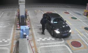 男子醉驾加油时偶遇民警被抓 侥幸心理终落网