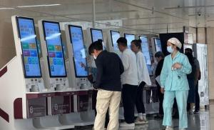 外国人来中国看牙医 性价比吸引全球患者