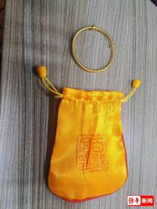 前男友调包36克金镯变卖心虚自首 因手头拮据行窃