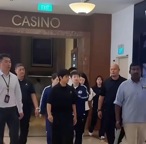 国乒返程莎莎穿私服好美！离开赛场王楚钦秒变时尚穿搭博主