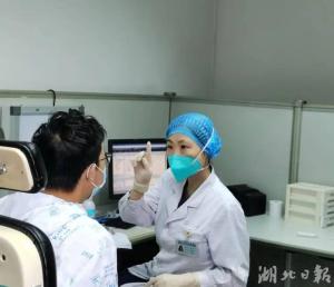 耳机别乱戴 每次使用不宜超60分钟 保护听力需谨慎