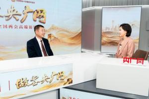 对话全国人大代表冷友斌：一滴奶里“榨”出百种蛋白，中国乳业靠什么换道超车？