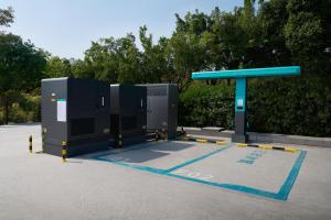 比亚迪闪充站如何重塑补能生态 硬核技术树立新标杆